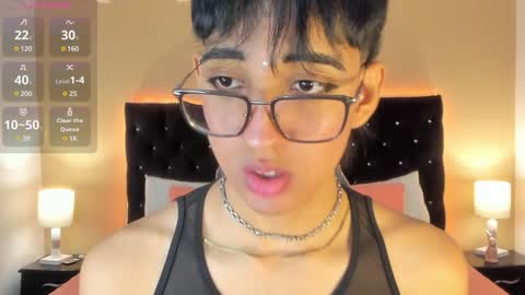 Snapshot of dark_hairy_ chatting on 5, 2, 2025 Andrew online show from 5, 2, 2025