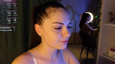 Snapshot of dark_honey_ chatting on 18, 4, 2026 Nova online show from 18, 4, 2026