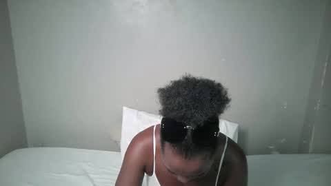 Snapshot of dark_lovly chatting on 21, 2, 2026 dark_lovly online show from 21, 2, 2026