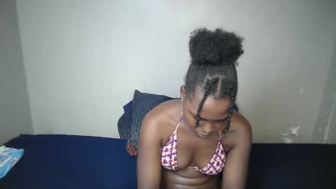 Snapshot of dark_lovly chatting on 2, 3, 2026 dark_lovly online show from 2, 3, 2026