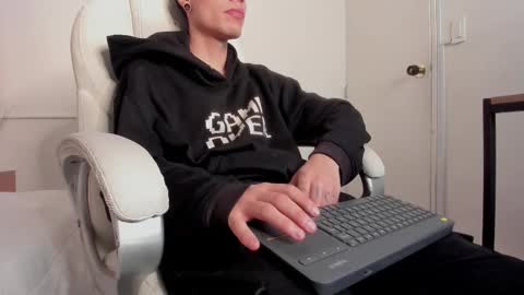 Snapshot of dark_sun333 chatting on 14, 9, 2025 dark_sun333 online show from 14, 9, 2025