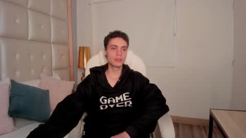 Snapshot of dark_sun333 chatting on 2, 10, 2025 dark_sun333 online show from 2, 10, 2025