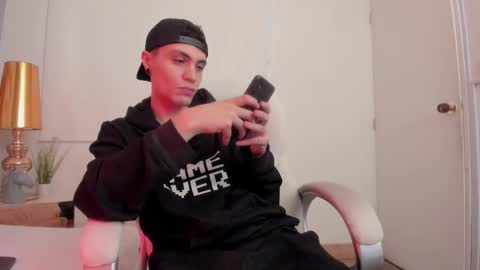 Snapshot of dark_sun333 chatting on 1, 11, 2025 dark_sun333 online show from 1, 11, 2025