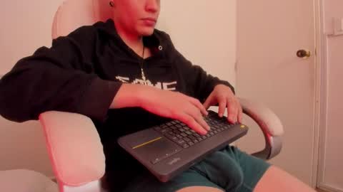 Snapshot of dark_sun333 chatting on 2, 11, 2025 dark_sun333 online show from 2, 11, 2025