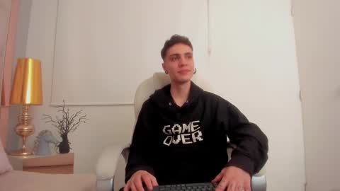 Snapshot of dark_sun333 chatting on 3, 12, 2025 dark_sun333 online show from 3, 12, 2025