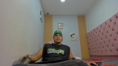 Snapshot of darkalphax01 chatting on 19, 12, 2025 darkalphax01 online show from 19, 12, 2025