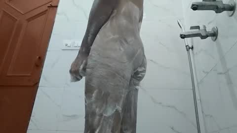 Snapshot of darkbud03 chatting on 27, 10, 2025 just a guy online show from 27, 10, 2025