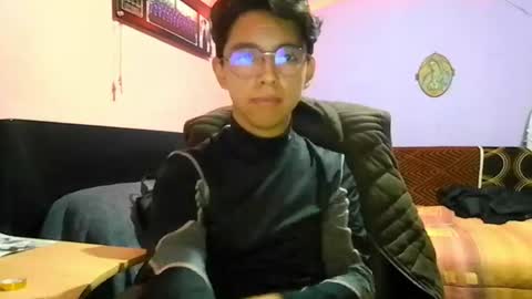 Snapshot of darknex_ chatting on 4, 7, 2026 Jose Ian online show from 4, 7, 2026
