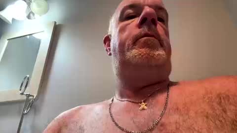 darknite083072 online show from 13, 10, 2025