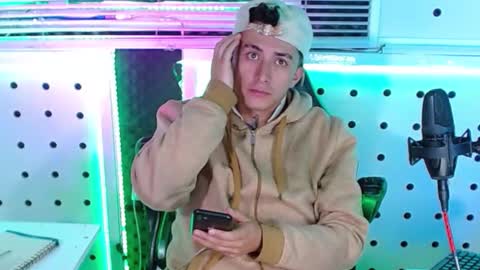 Snapshot of darko0717 chatting on 18, 9, 2025 DARKO0717 online show from 18, 9, 2025