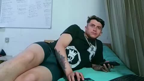 Snapshot of darko0717 chatting on 13, 11, 2025 DARKO0717 online show from 13, 11, 2025