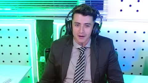 Snapshot of darko0717 chatting on 15, 11, 2025 DARKO0717 online show from 15, 11, 2025