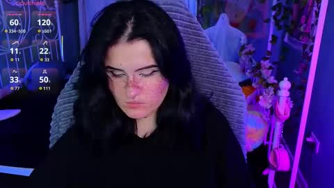 Snapshot of darksh1ne chatting on 4, 11, 2025 Shine online show from 4, 11, 2025