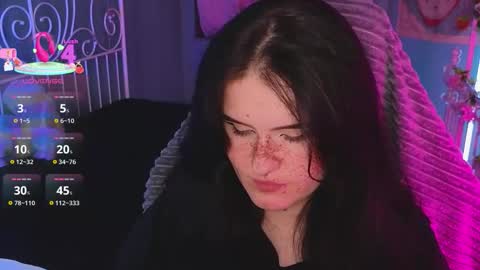 Snapshot of darksh1ne chatting on 30, 11, 2025 Shine online show from 30, 11, 2025