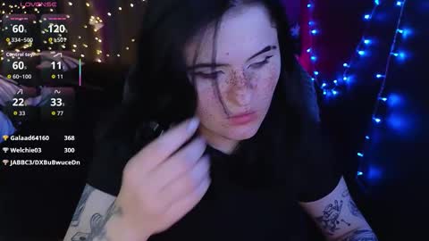 Snapshot of darksh1ne chatting on 14, 12, 2025 Shine online show from 14, 12, 2025