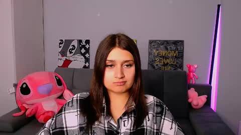 Snapshot of darksidelove_ chatting on 18, 4, 2026 Amelie online show from 18, 4, 2026