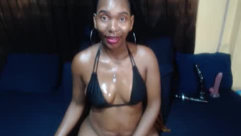 Snapshot of darksultryxx30 chatting on 18, 4, 2026 Darksultryxx30 online show from 18, 4, 2026
