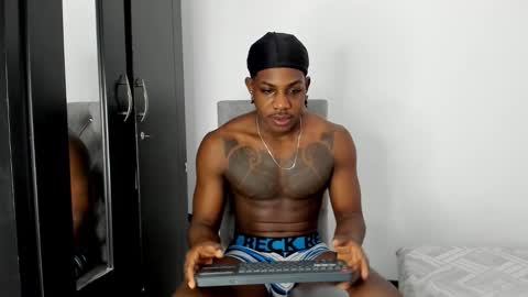 Snapshot of darktemp_ chatting on 6, 2, 2026 Darktemp online show from 6, 2, 2026