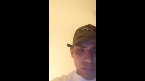 Snapshot of darling_04 chatting on 15, 4, 2026 darling_04 online show from 15, 4, 2026