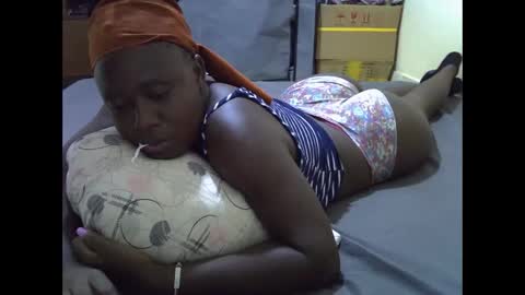 Snapshot of darling_ella chatting on 31, 10, 2025 darling_ella online show from 31, 10, 2025