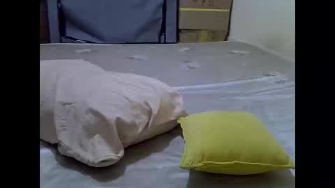 Snapshot of darling_ella chatting on 4, 11, 2025 darling_ella online show from 4, 11, 2025