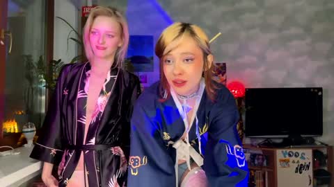 Snapshot of darlingdarinka chatting on 27, 1, 2025 D online show from 27, 1, 2025