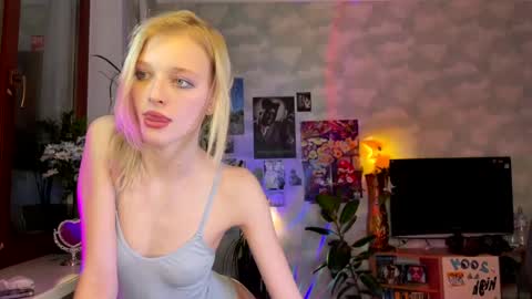 Snapshot of darlingdarinka chatting on 9, 2, 2025 D online show from 9, 2, 2025