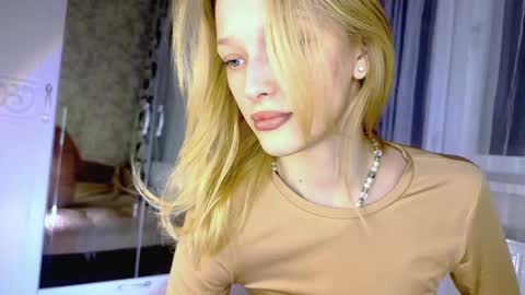 Snapshot of darlingdarinka chatting on 3, 3, 2025 D online show from 3, 3, 2025