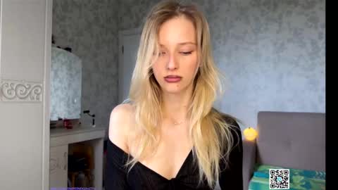 Snapshot of darlingdarinka chatting on 26, 9, 2025 D online show from 26, 9, 2025