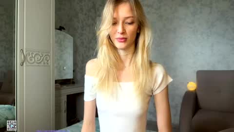 Snapshot of darlingdarinka chatting on 13, 10, 2025 D online show from 13, 10, 2025