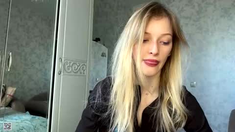 Snapshot of darlingdarinka chatting on 25, 10, 2025 D online show from 25, 10, 2025