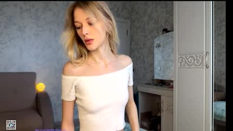 Snapshot of darlingdarinka chatting on 1, 11, 2025 D online show from 1, 11, 2025