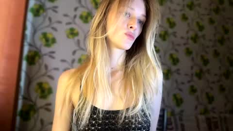 Snapshot of darlingdarinka chatting on 1, 3, 2026 D online show from 1, 3, 2026