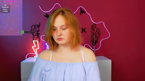 Snapshot of darly_honey chatting on 23, 5, 2026 darly honey online show from 23, 5, 2026