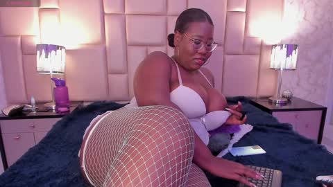  Darnell Queen online show from 7, 12, 2024