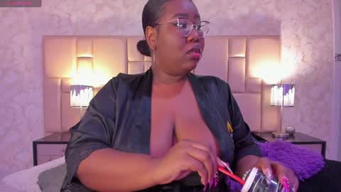  Darnell Queen online show from 23, 12, 2024