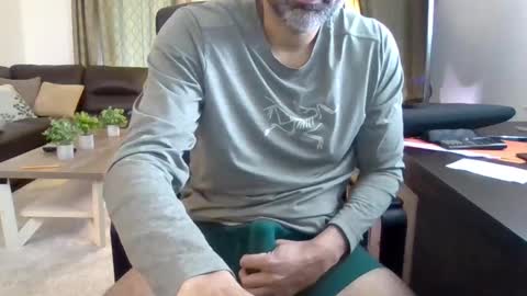 darryl43321 online show from 12, 12, 2024