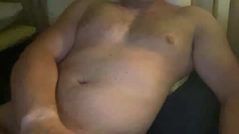 Snapshot of darwins_dessert chatting on 8, 6, 2026 darwins_dessert online show from 8, 6, 2026