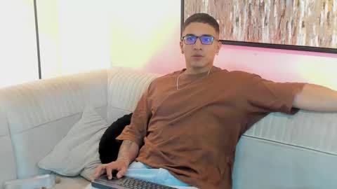 Dash online show from 8, 2, 2026