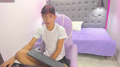 Snapshot of dav_nagel chatting on 22, 11, 2025 angel online show from 22, 11, 2025