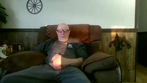 dave571960 online show from 12, 4, 2026