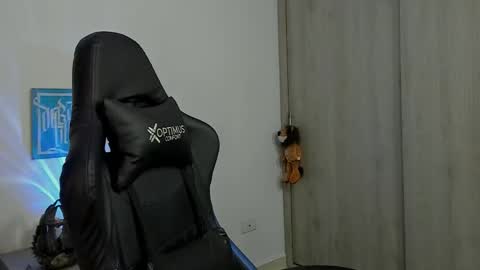 DAVE MAX online show from 4, 10, 2025