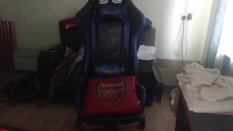 Snapshot of daver281197 chatting on 10, 9, 2025 dave online show from 10, 9, 2025