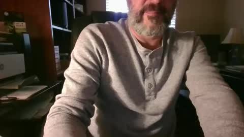 Snapshot of davethebooky chatting on 27, 4, 2026 Dave online show from 27, 4, 2026