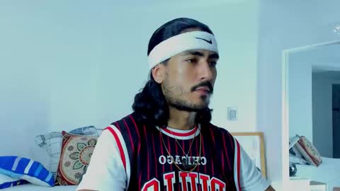 Hey im David that loves to explore and speak their fantasies. Very open talktative and nice. Feel free to chat with me online show from 20, 10, 2025