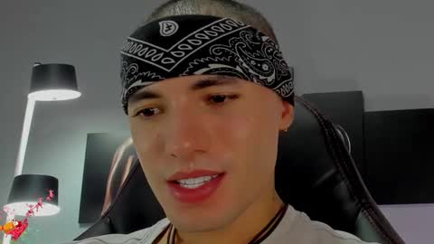 David Jons online show from 6, 12, 2024