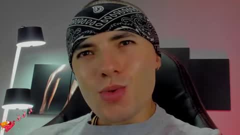 David Jons online show from 22, 12, 2024