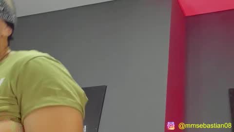 Snapshot of david_jons7 chatting on 22, 12, 2025 David Jons online show from 22, 12, 2025