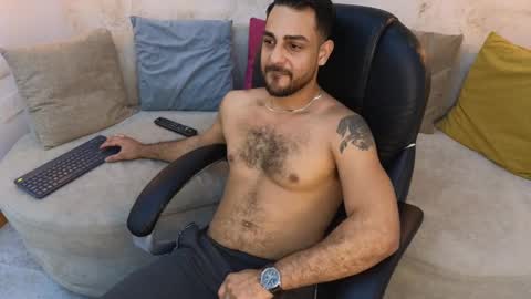 Snapshot of david_oliveira chatting on 10, 2, 2025 JF oliveira online show from 10, 2, 2025