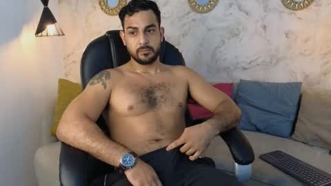 Snapshot of david_oliveira chatting on 17, 2, 2025 JF oliveira online show from 17, 2, 2025